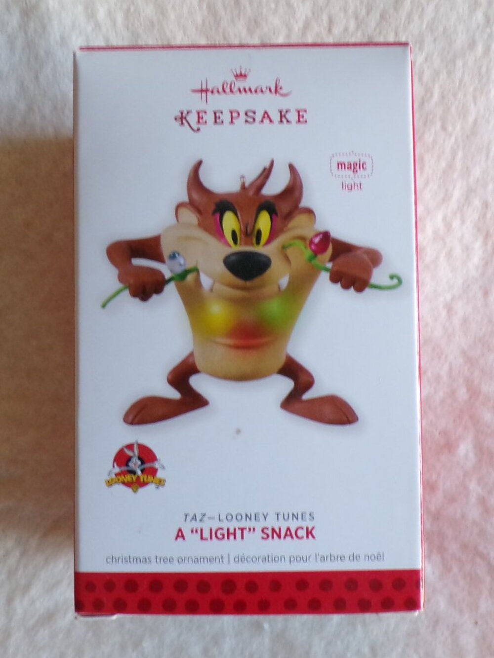 2013 HALLMARK KEEPSAKE TAZ Looney Tunes A "Light Snack" Ornament Magic Light